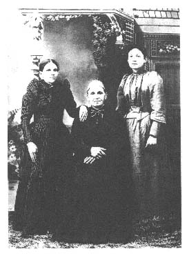 Mary Jane Rainwater and family